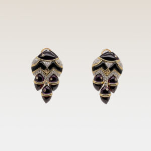 Amethyst and Diamond Gold earrings in fish design